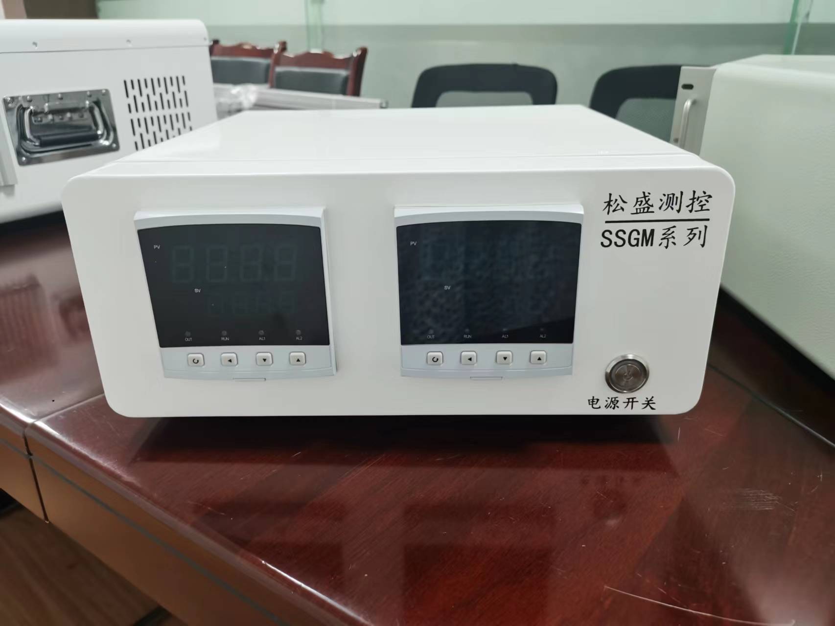 SSGM動(dòng)態(tài)配氣儀.jpg SSGM動(dòng)態(tài)配氣儀.jpg