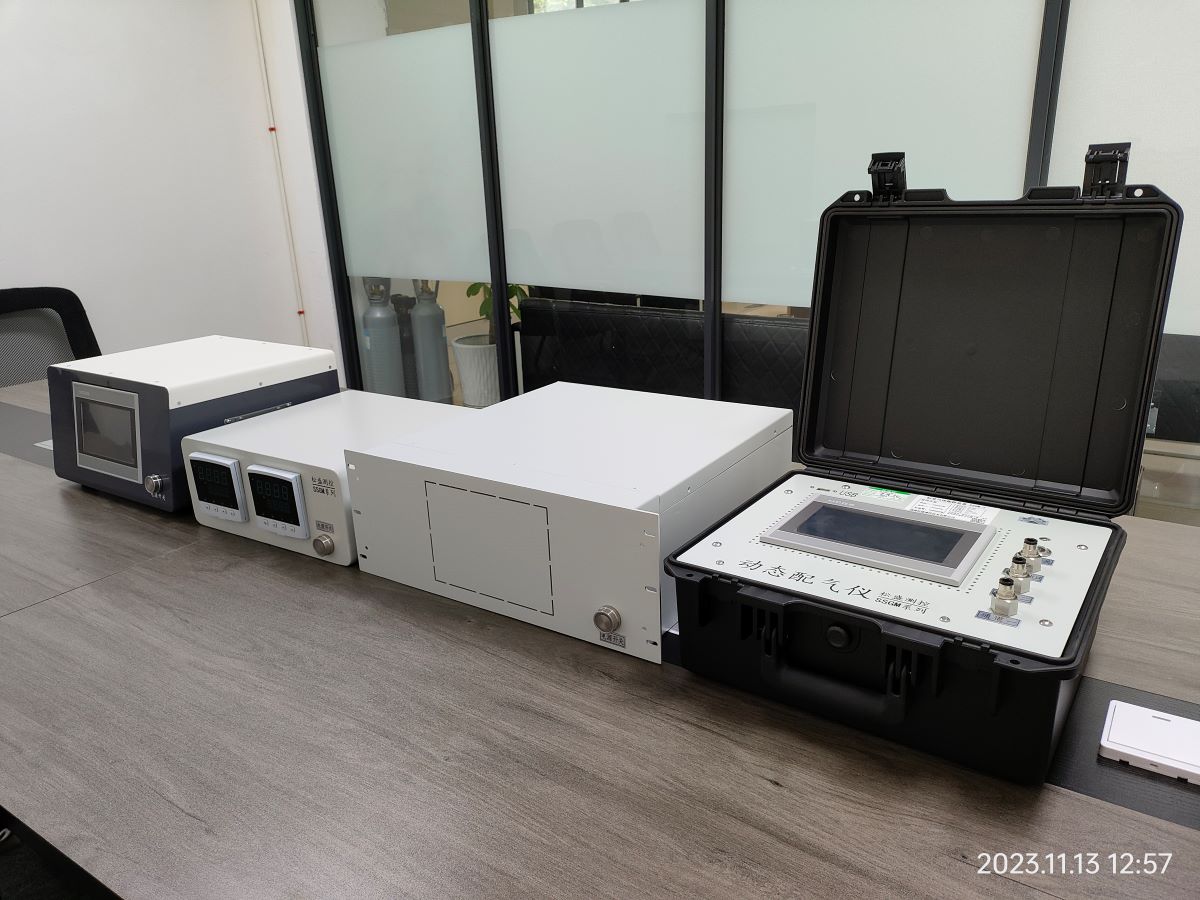 動(dòng)態(tài)配氣儀 動(dòng)態(tài)配氣儀